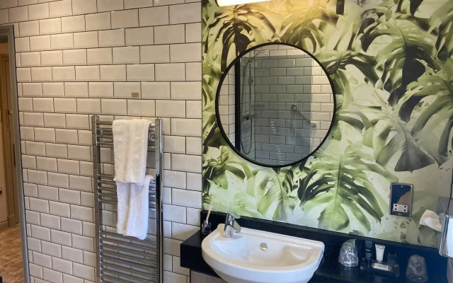 The Caledonian Hotel