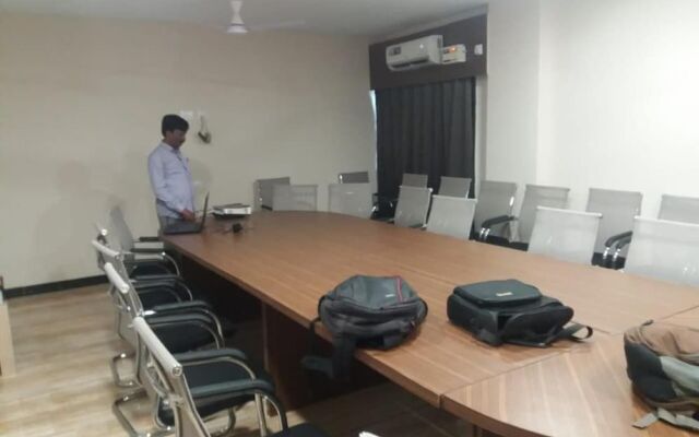 Hotel Bidar Gateway