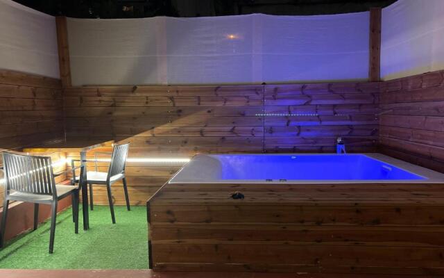 Luxury studio with SPA close to athens airport