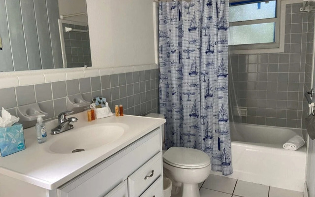 Holiday Court 18 - Holiday