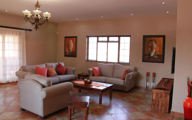 Hornbills Rest Country Home