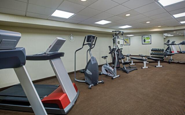Quality Inn & Suites Regina Downtown
