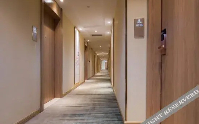 Vienna 3 Best Hotel(Guiyang Huaxi Univercity Castle Branch)