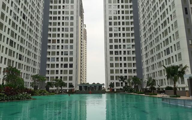 Comfy Studio at M-Town Gading Serpong Apartment