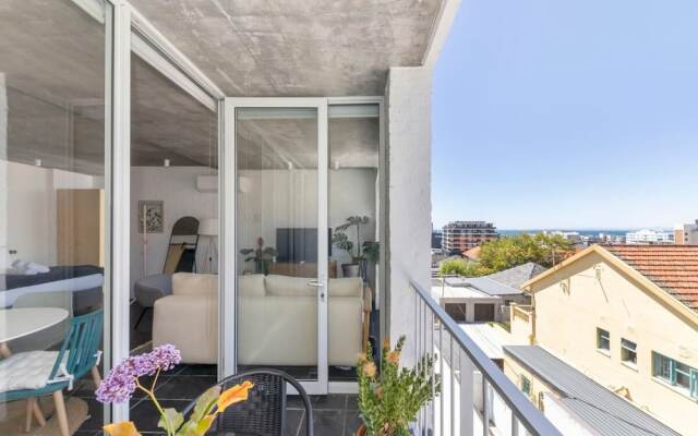 Seaside Studio Apartment, 9 Mins to Queens Beach!