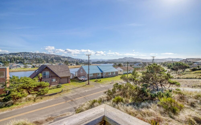 Two Views Vacation Home