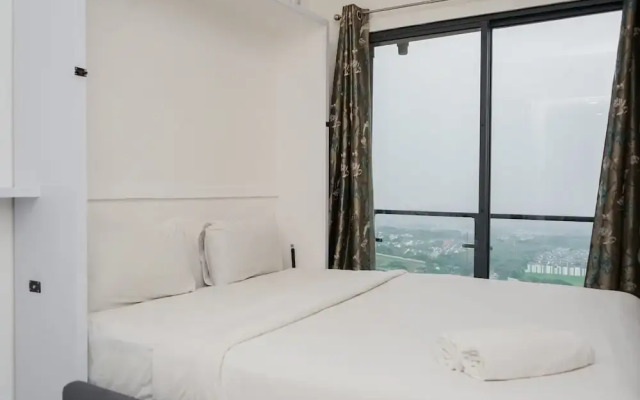 Elegant And Comfortable Studio Sky House Bsd Apartment