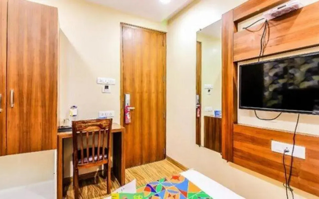 FabHotel Arton Suites Andheri East
