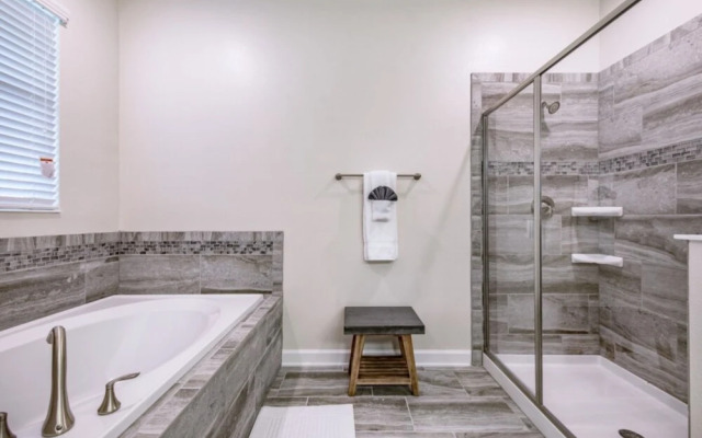 8 Bedroom 5 Bathroom Villa