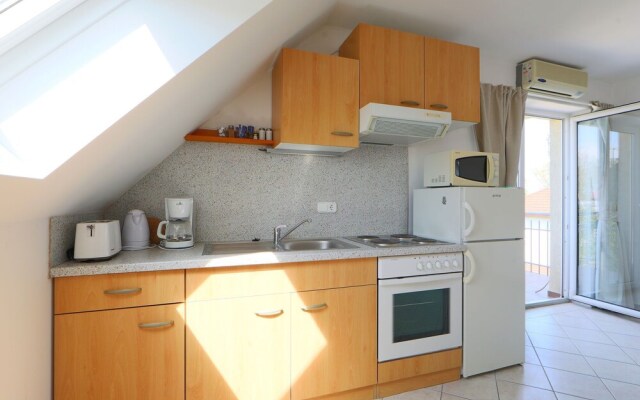 Amarillo 3 Balatonm Riaf rd
