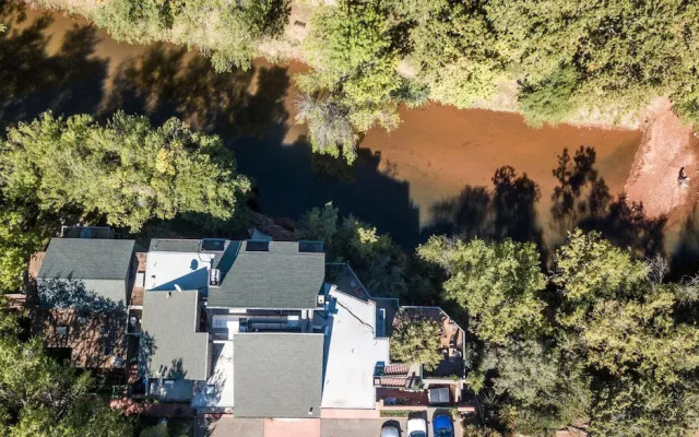 The Inn Above Oak Creek