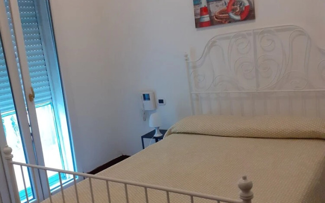 Room in Guest Room - Private Room and Breakfast