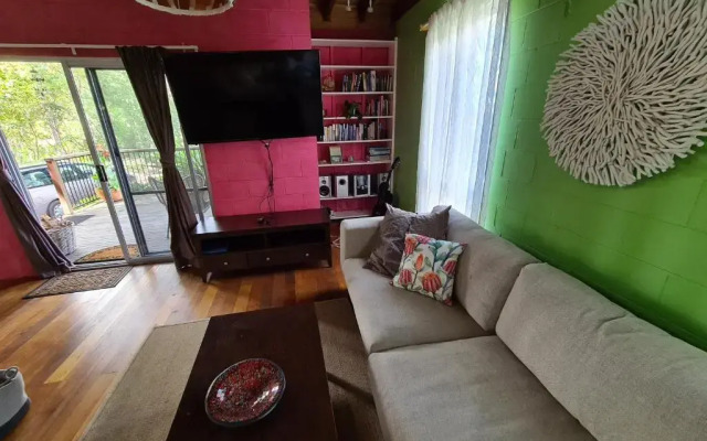 Spotted Gum Retreat at Mystery Bay