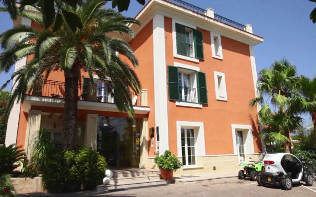 Hotel Les Rotes