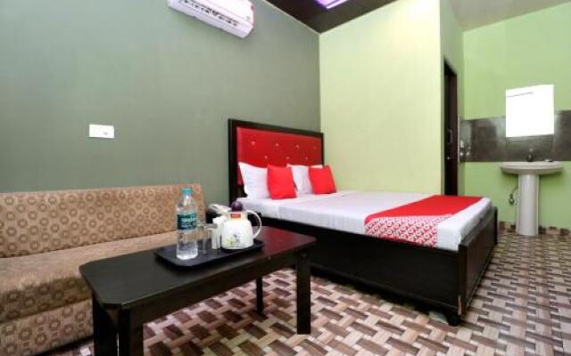 OYO 28180 Hotel Piyush