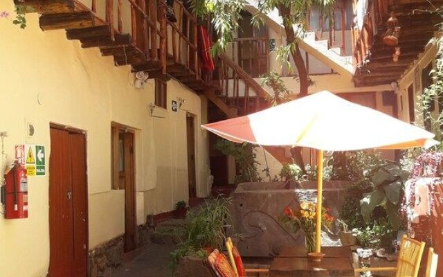 Yuri's Sanbleño II Hostel