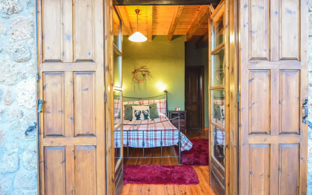 Petrino Lodge