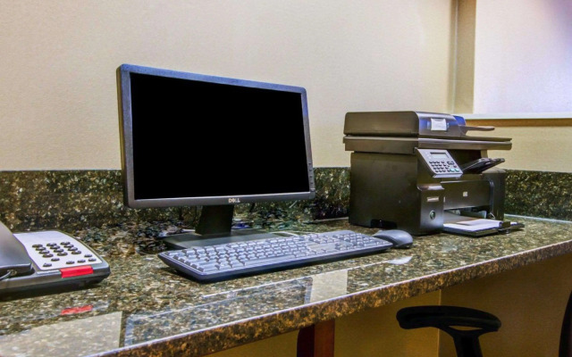 Comfort Suites Northside Hospital Gwinnett