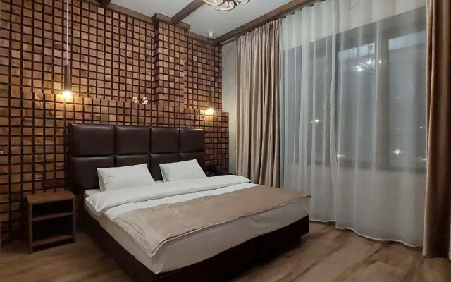 Апартаменты в отеле Red wood