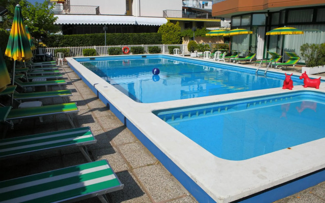 Hotel American