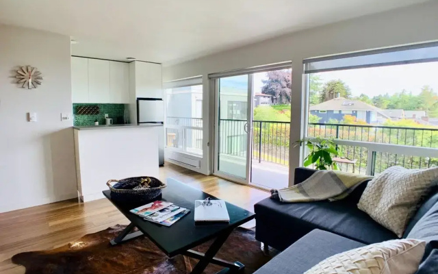 Centrally Located-Water Views