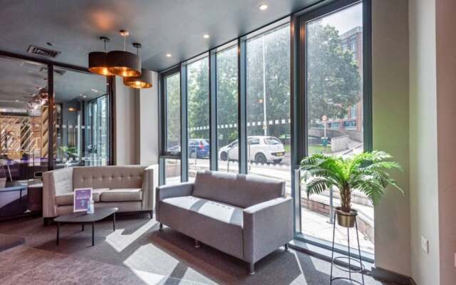 Charming Ensuite Rooms in Coventry