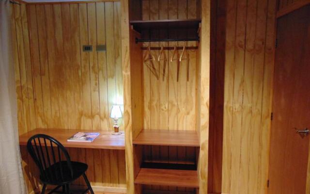Cafe & Hostal Acurruka