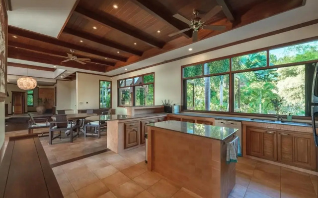 6BR Luxury Retreat in Layan Phuket V159