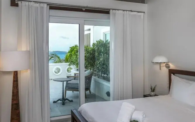 Wharfside Village Hotel