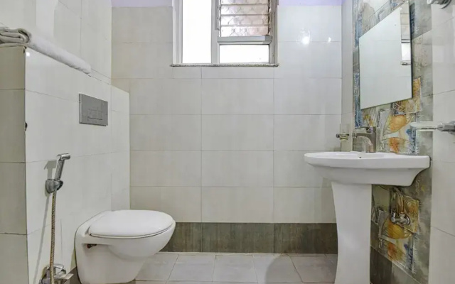 FabHotel Green Vista Malviya Nagar
