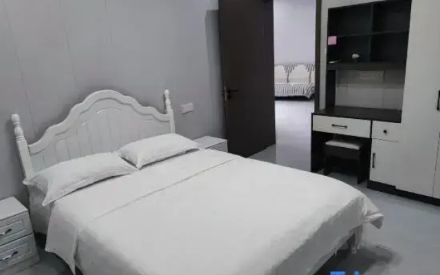 Huaqingchi Homestay