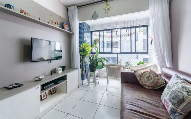 Apt 2 quartos com varanda próximo Praça Casa Forte o bairro mais agradável do Recife ARN901
