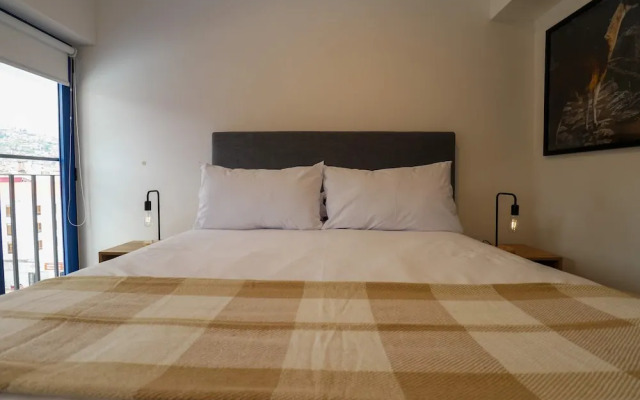 w Stunpedous 2BR w Perfect Balcony in Cusco