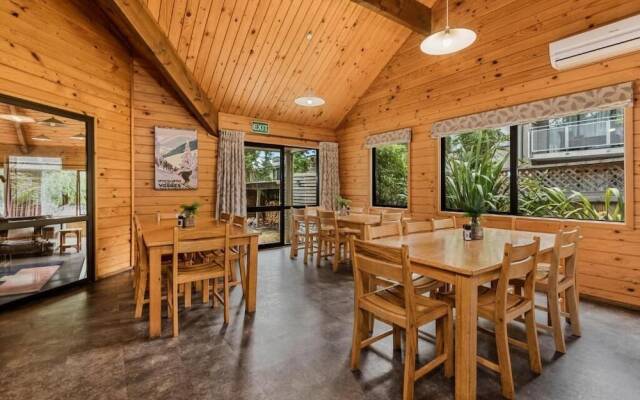 Altamont Lodge