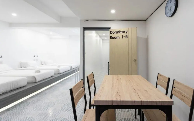 Chedee Hostel Chiang Mai