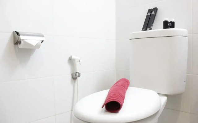 Compact Studio Room at Beverly Dago Apartment near ITB