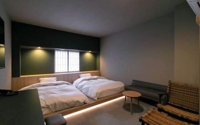 Ureshino Onsen Yadoya Uchiroji Hondori