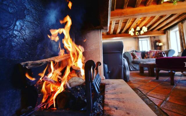 Hostellerie de la tour dauxois