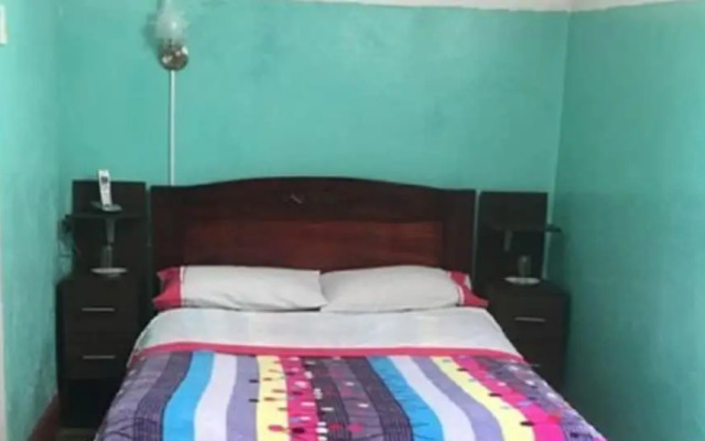 Hostal la Chorrera - Hostel