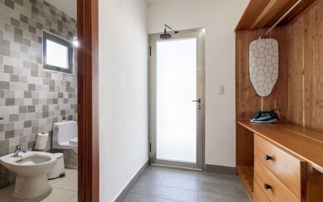 Modern 4-BR Villa in Gated Community