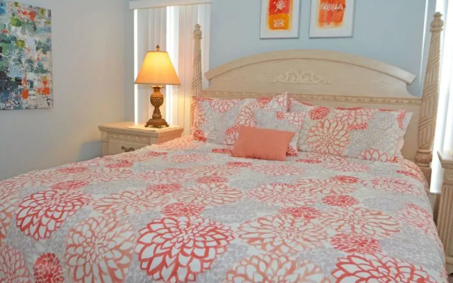 2683OL Jagu s Place 5 Br townhouse by RedAwning