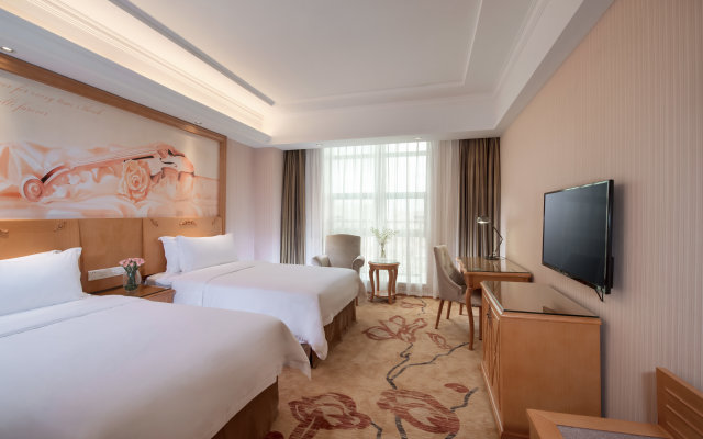 Vienna Hotel Shenzhen Qianhai Branch