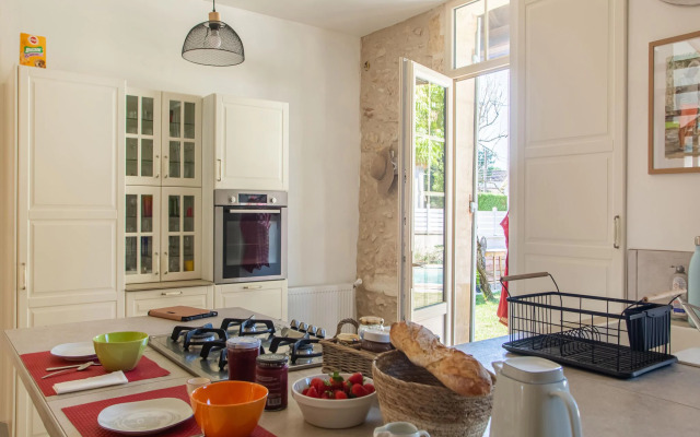 Cozy Bergerac Haven w/ Pool