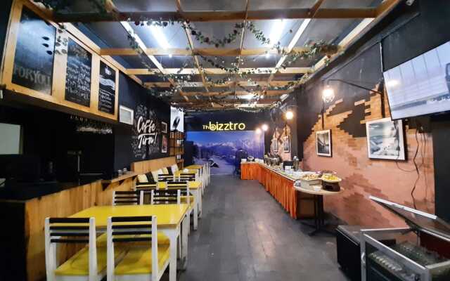 Front One Inn Semarang
