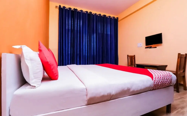 OYO 37194 Hotel Royal India