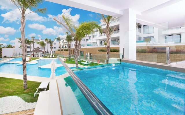 Seaview Residence with pool