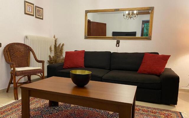 Sarakinas Farm House