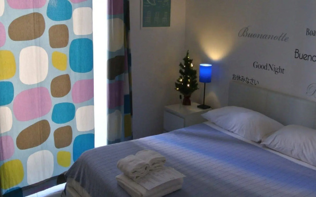 BeHouse Naples Room and Breakfast