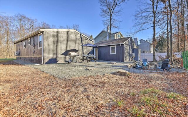 Game Room + Lake Access: Serene Tobyhanna Retreat