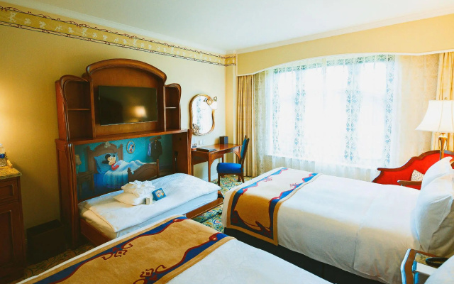 Shanghai Disneyland Hotel 